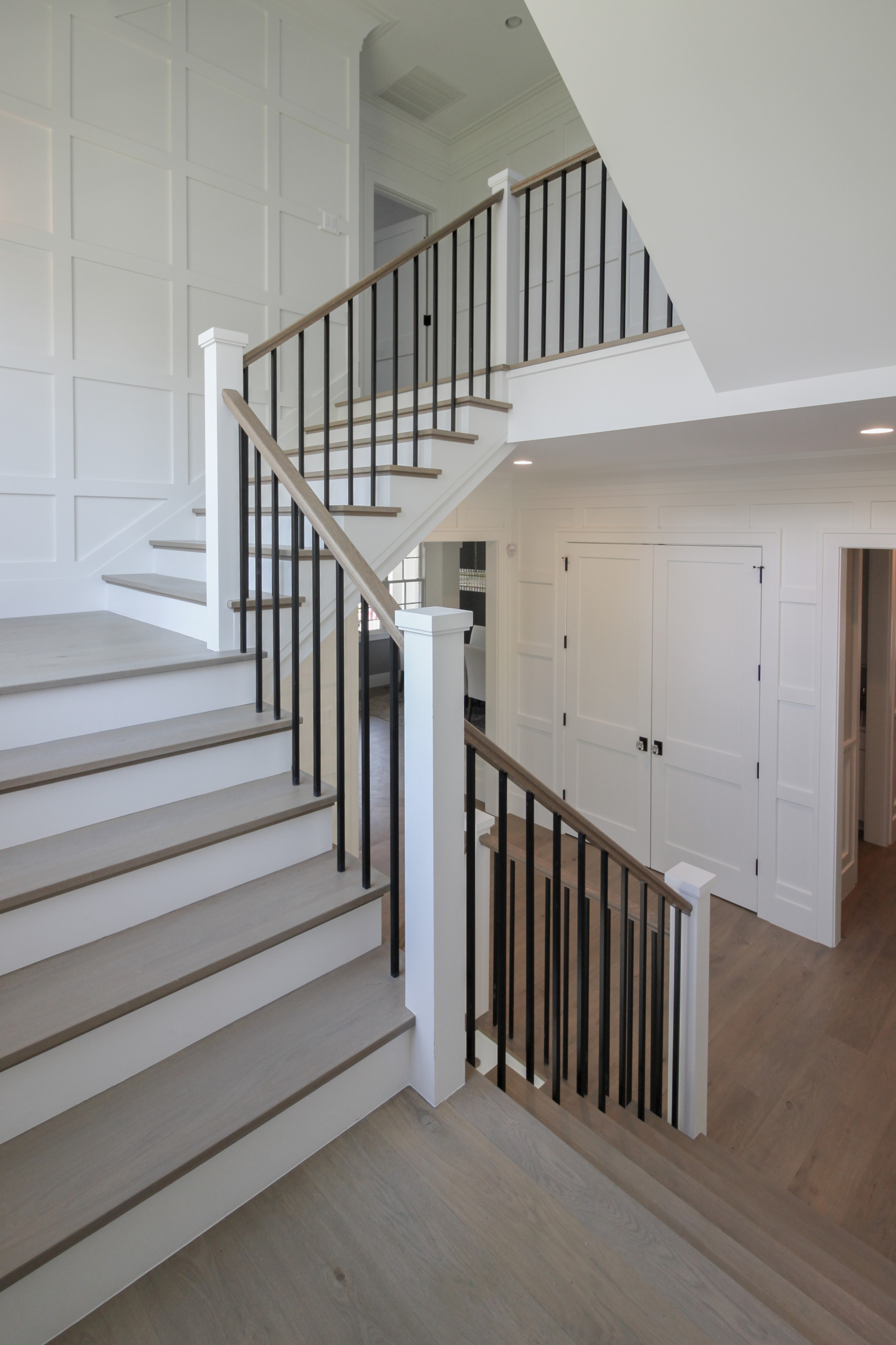 87_Welcoming and Functional Contemporary U-shaped Staircase, Arlington, VA 22207