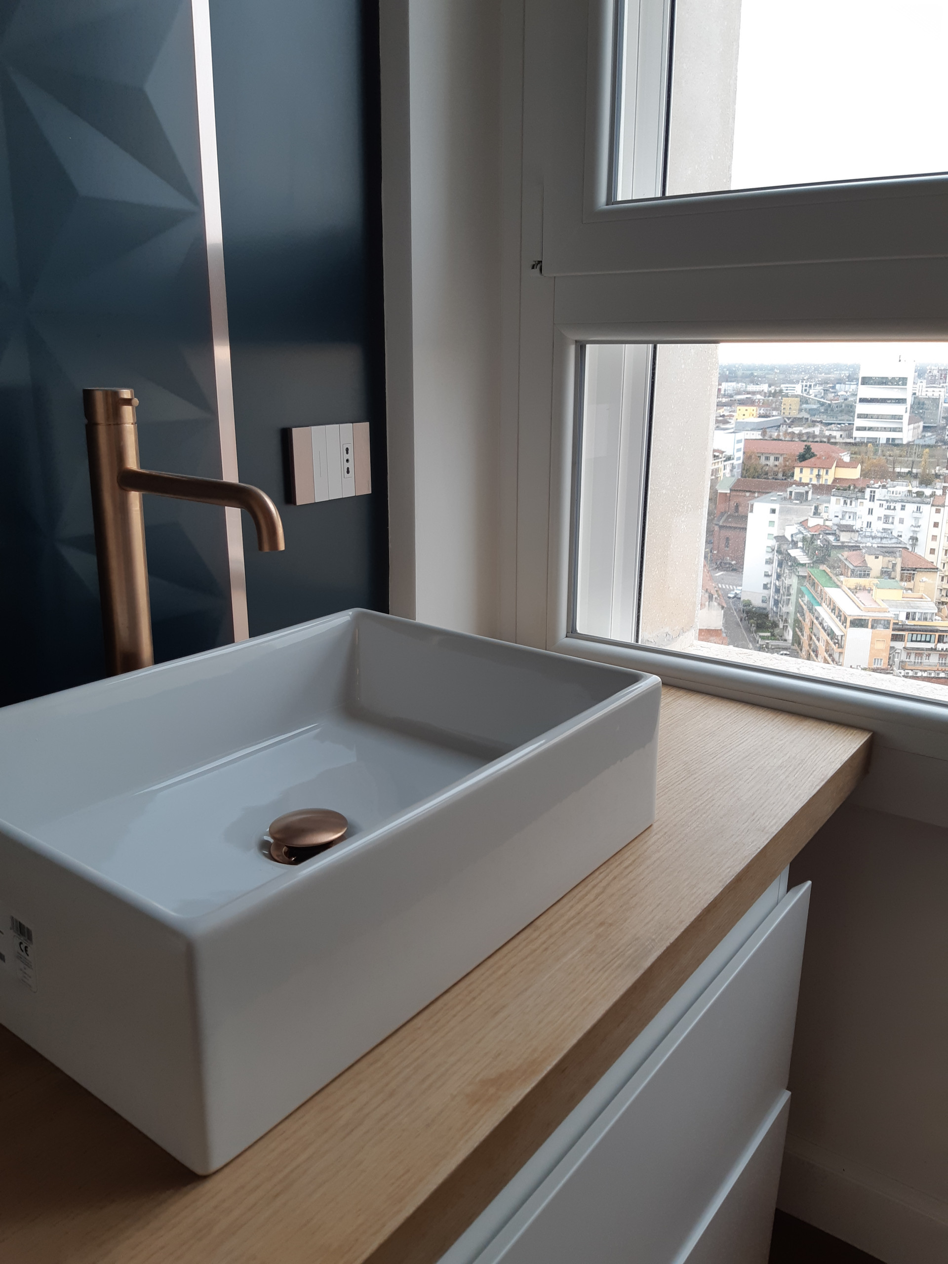 VIALE SABOTINO | Bagno