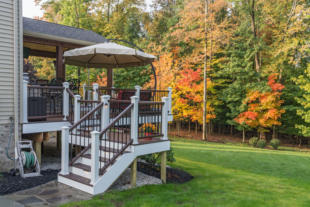 Inspiration for a transitional deck in Cleveland.