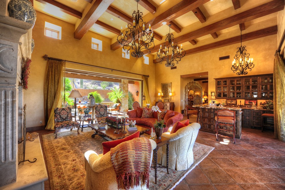 This is an example of a family room in Phoenix.