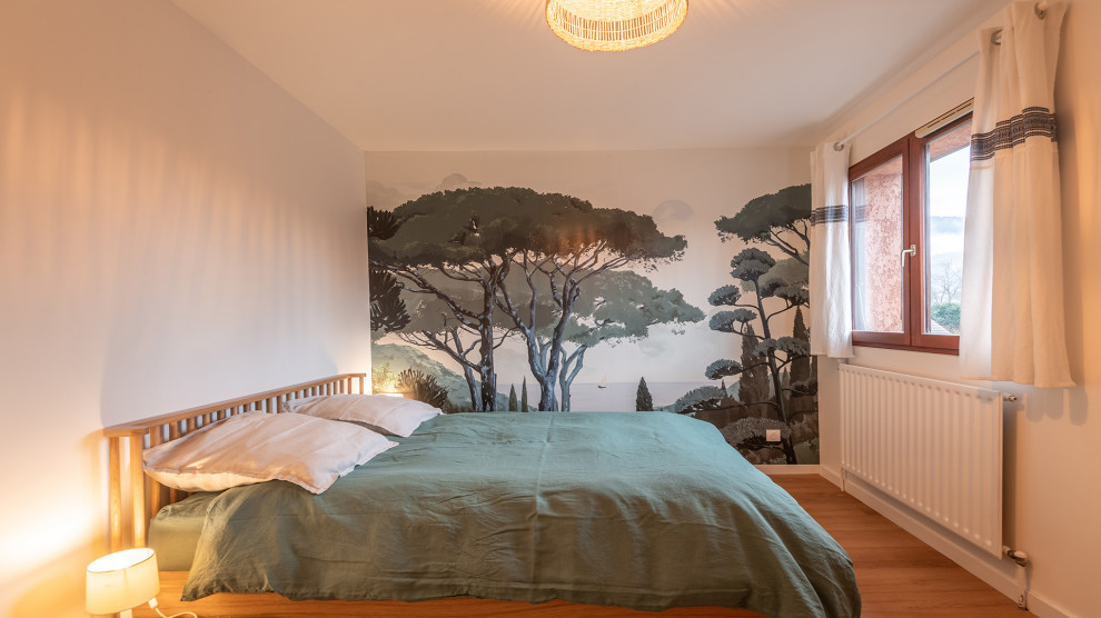 Идея дизайна: спальня среднего размера в скандинавском стиле