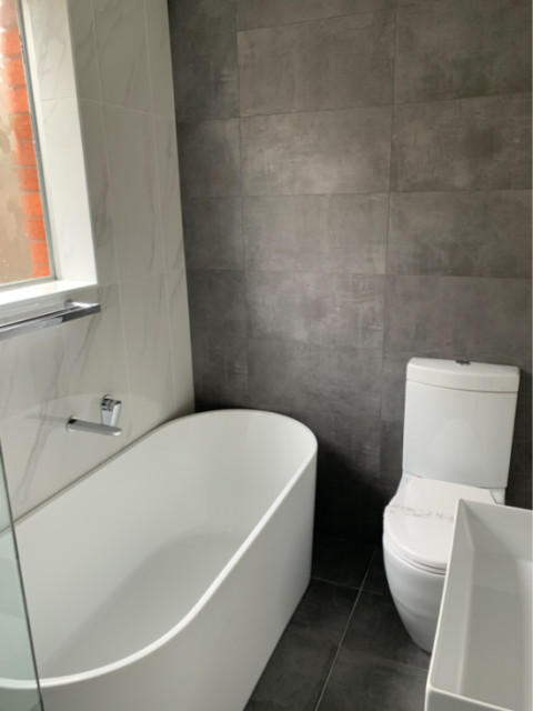 Bathroom modern-badrum