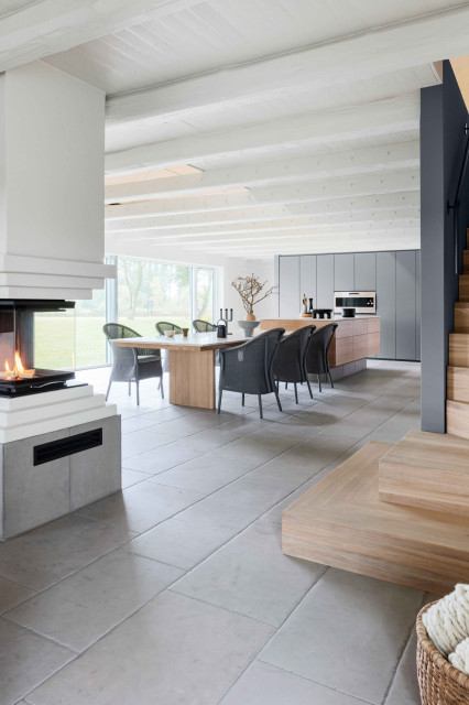The Farm - Form 2 / Plansk&aring;ret eg + Form 2 / Gr&aring; Fenix scandinavian-kitchen