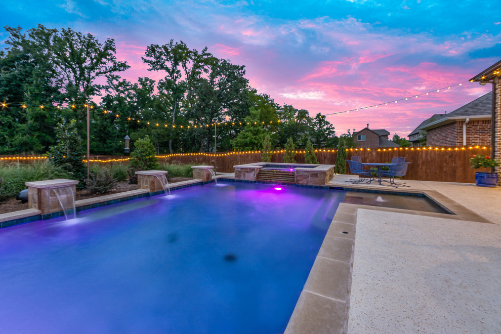 Inspiration for a transitional pool remodel in Dallas