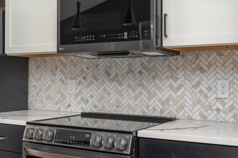 Kitchen - transitional kitchen idea