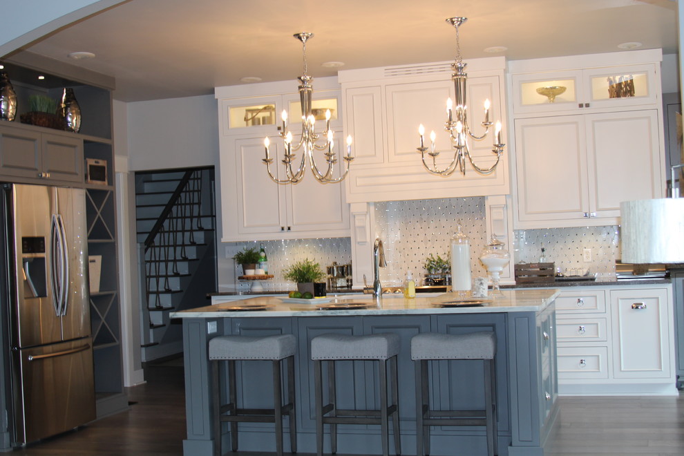 Example of a transitional kitchen design in Indianapolis