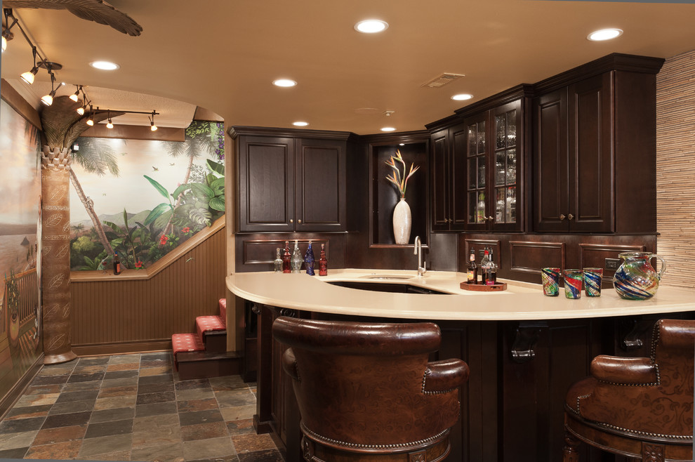 This is an example of a tropical basement in St Louis.