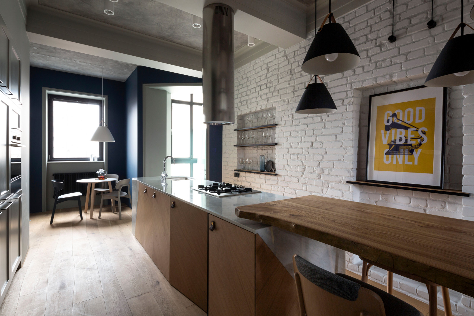 Микс стилей в сталинке