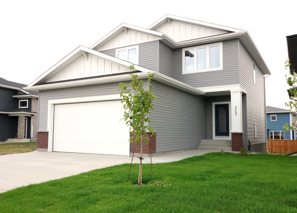 Home design - transitional home design idea