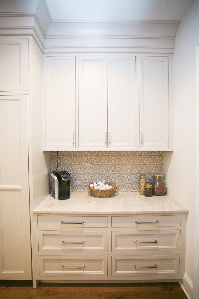 Inspiration for a transitional kitchen remodel in Indianapolis