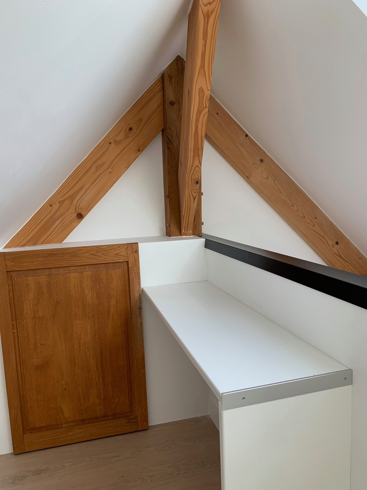 Aménagement de deux espaces chambres de réception dans une maison de campagne