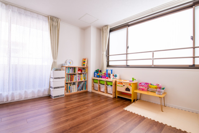 子供部屋 moderno-dormitorio-infantil
