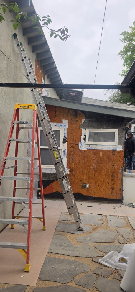Stucco/Window Trim