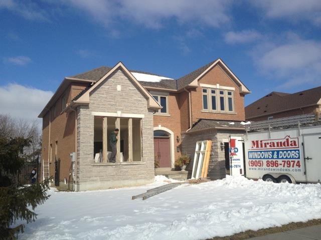 Minimalist home design photo in Toronto