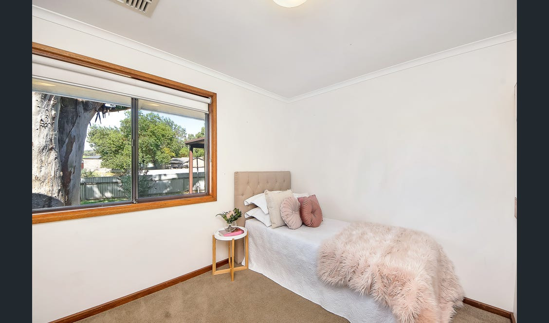 68 Caledonia Ave, Woodside SA