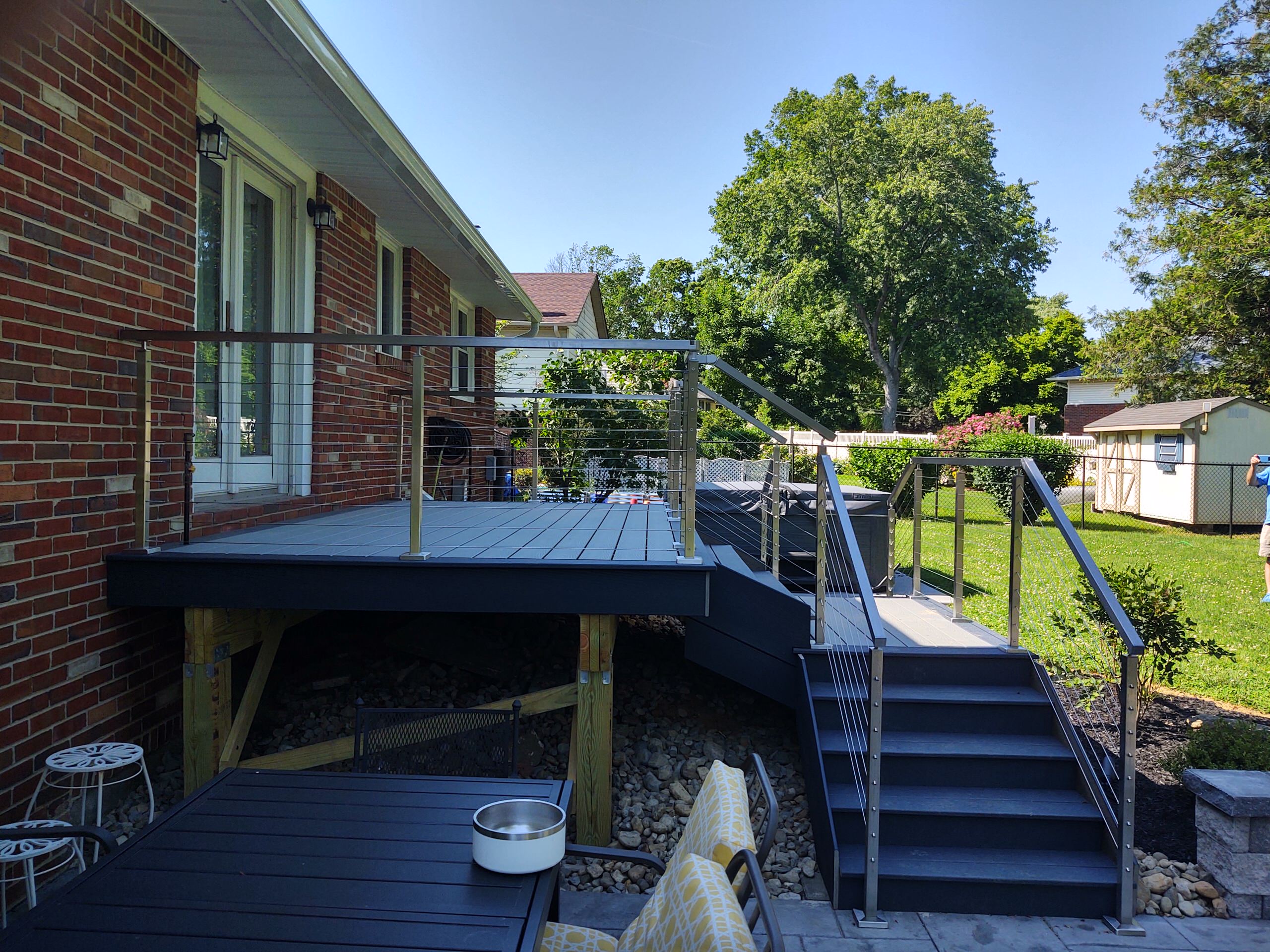 Stainless steel deck railing