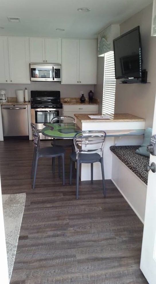 Example of a transitional kitchen design in Miami