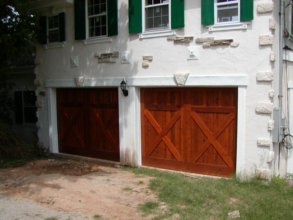 Mid-sized traditional detached two-car garage in Austin.
