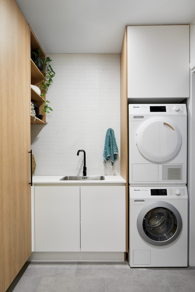Laundry room - contemporary laundry room idea in Perth
