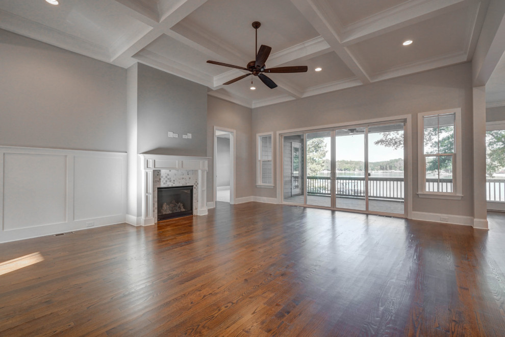Home design - transitional home design idea in Charlotte