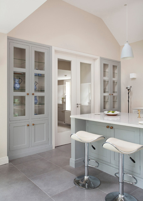 18th Centry Farmhouse country-kitchen