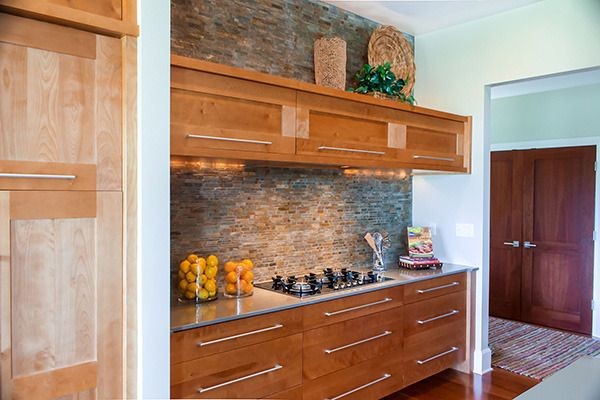Home design - transitional home design idea in Boston