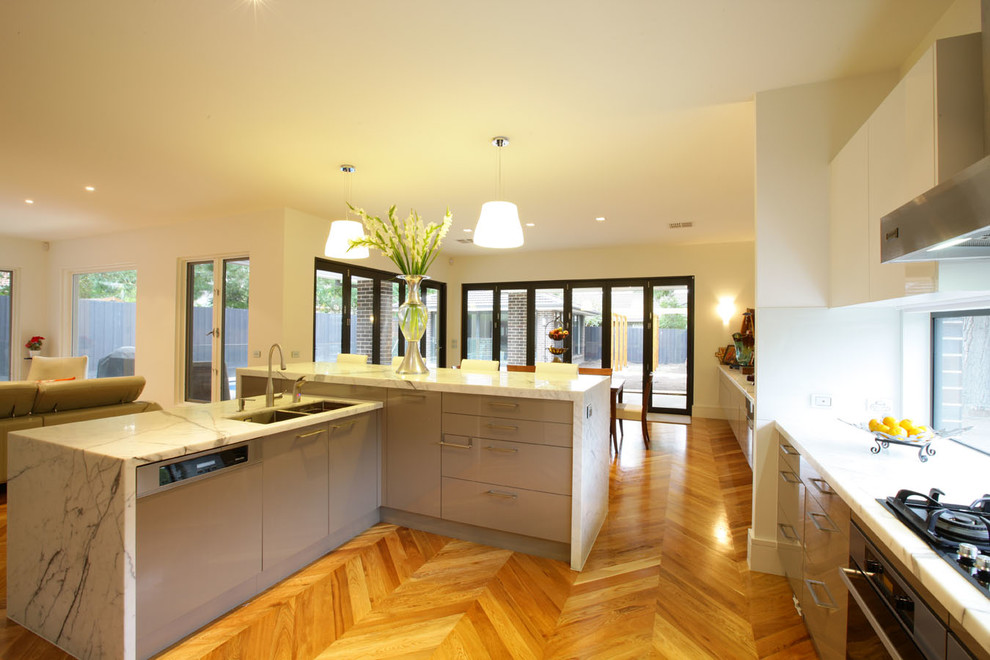 Contemporary kitchen in Melbourne.