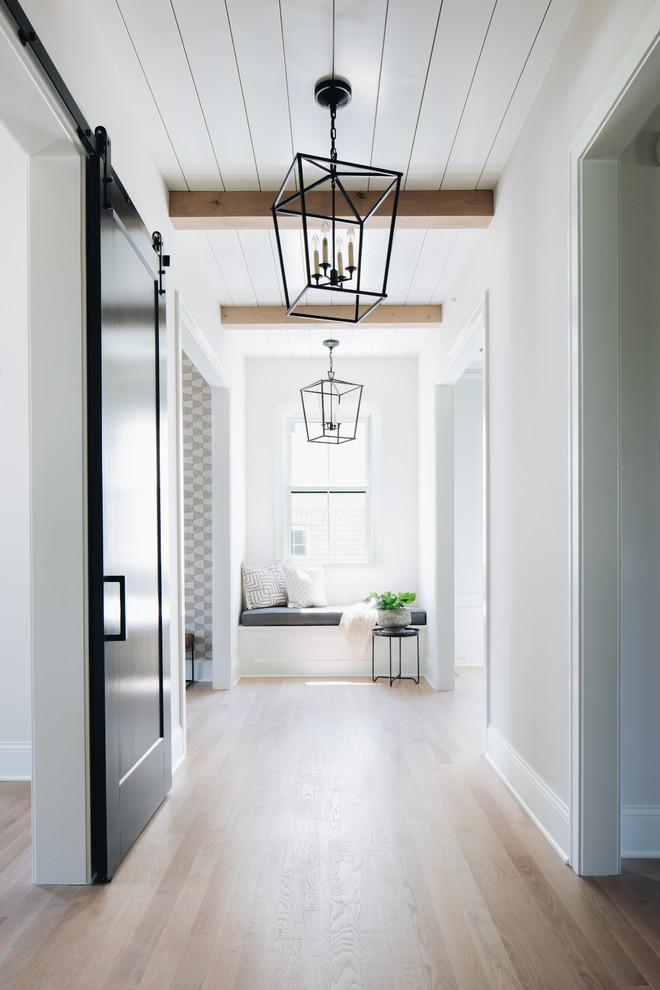 Home design - transitional home design idea in Chicago