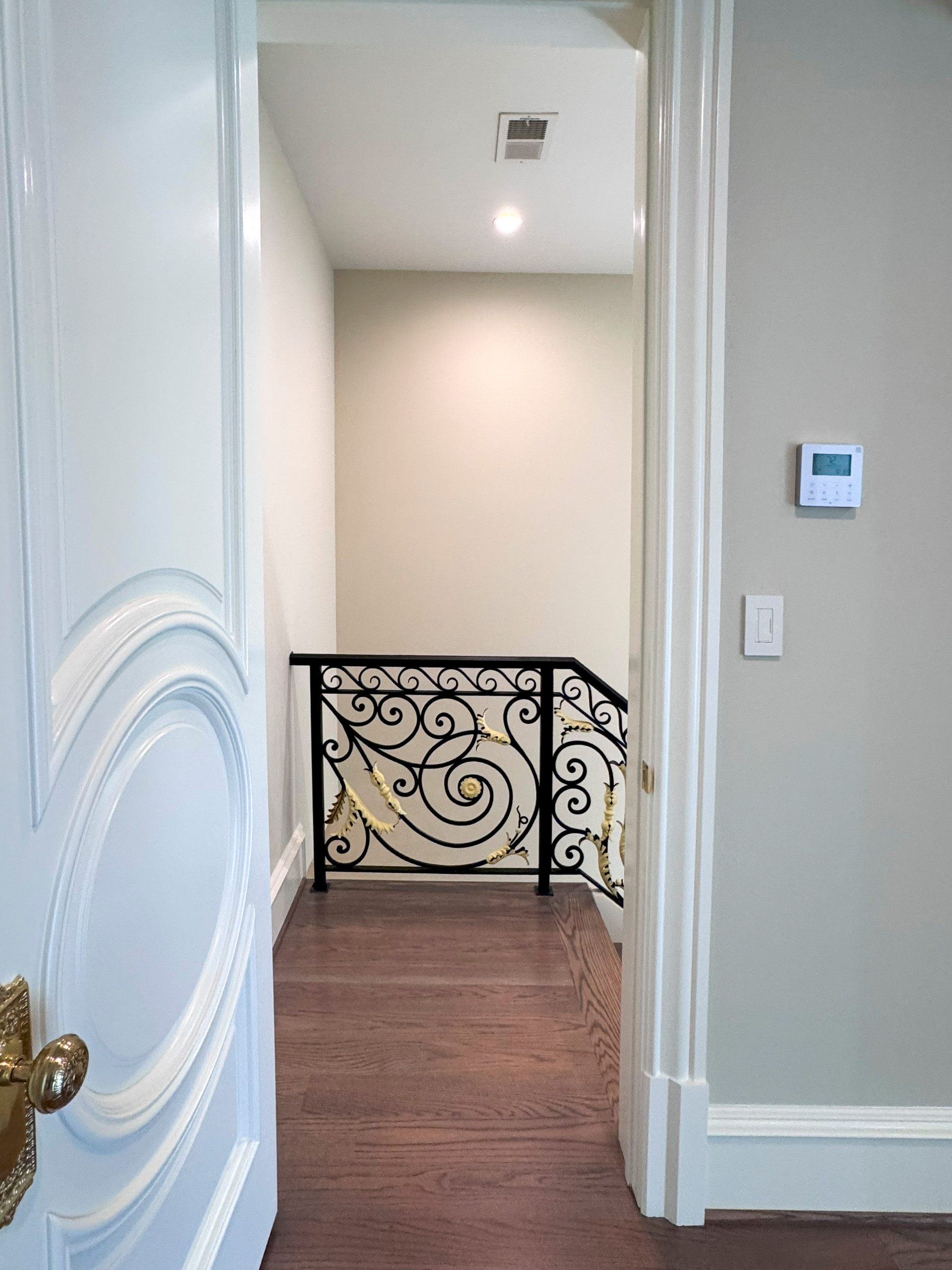 135_Vibrant Staircase with Touch of Historic Grandeur, Great Falls, VA 22066