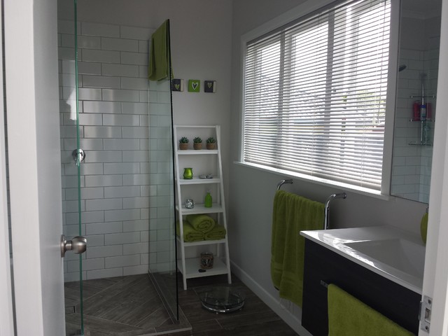 Self Bathroom industriell-badrum