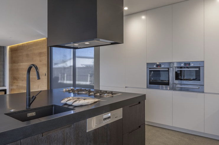 Design ideas for a contemporary kitchen in Auckland.
