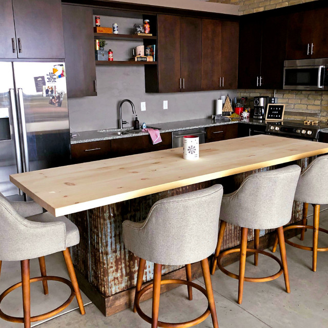 Knotty Pine Wide Plank (Face Grain) Countertop Modern Kitchen