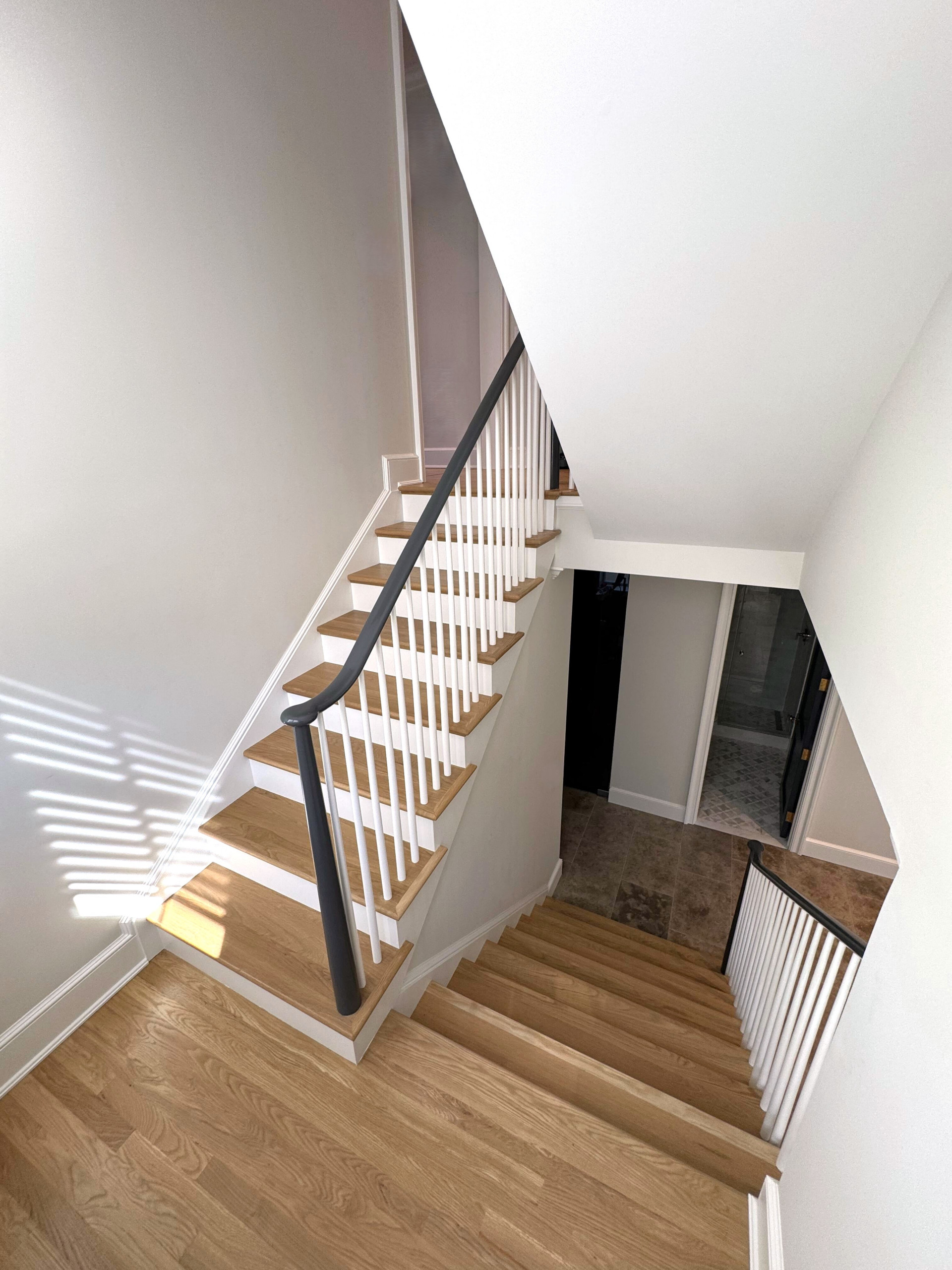 142_Airy Staircase with Over the Post Balustrade, Arlington, VA