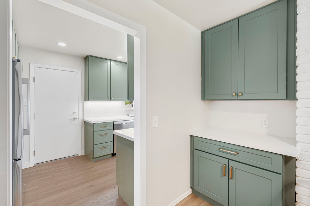 1950's Garden of the Gods Bungalow Remodel