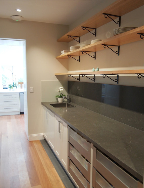 Shaker Kitchen transitional-kitchen