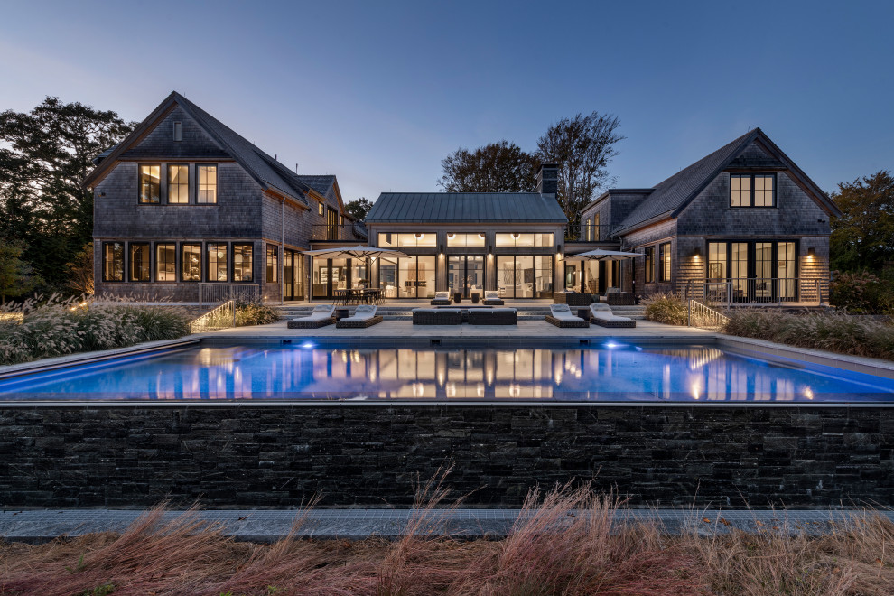 Home design - transitional home design idea in Boston