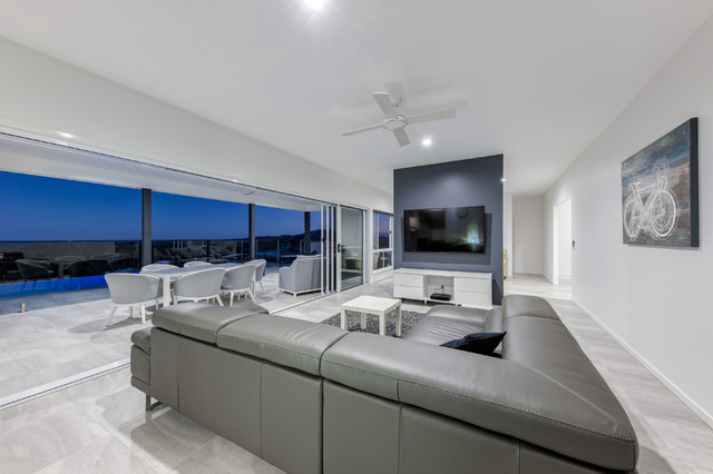 Palmview contemporary-vardagsrum
