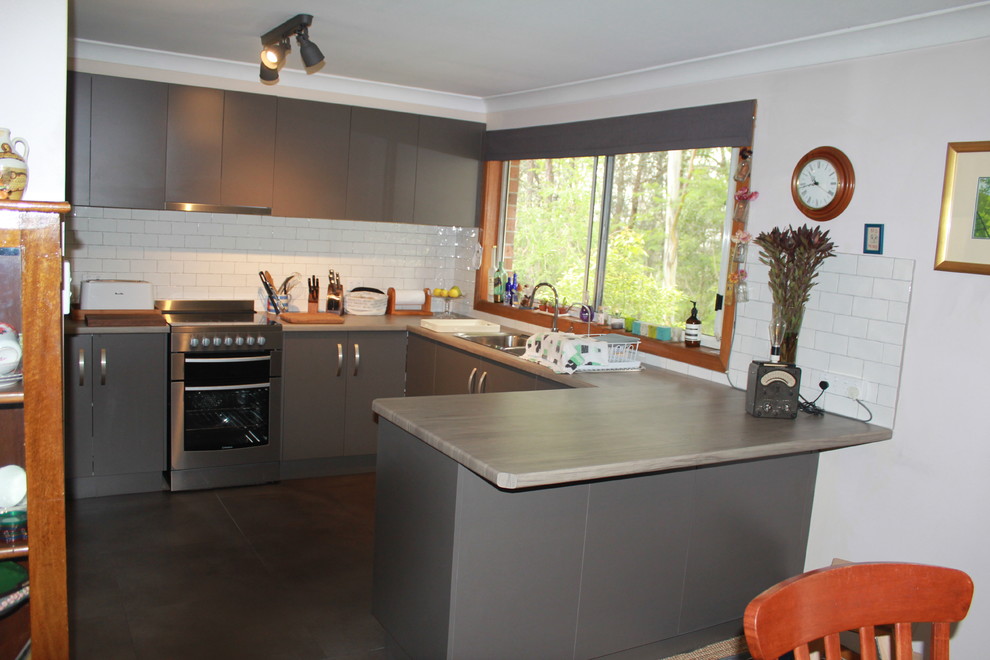 Inspiration for an industrial kitchen in Sydney.