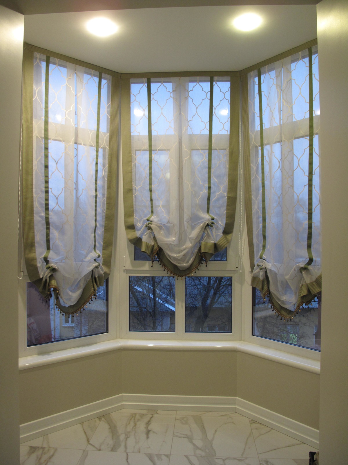 Австрийские шторы на кухню