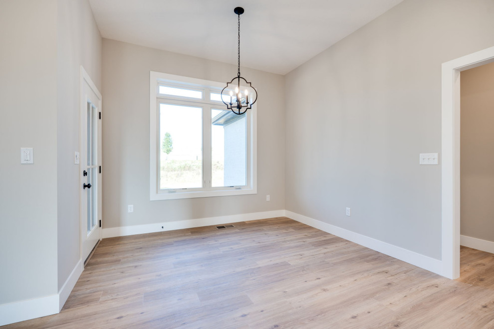 Amazing 2357 + over 900 sqft in basement home in Lebanon Ohio