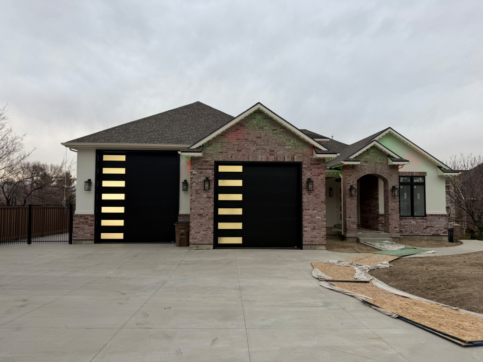 Utley Project-Multi-Gen Living and Expansive Garage