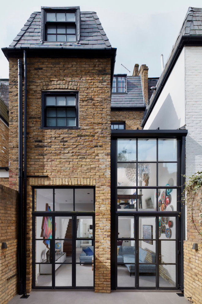Photo of a house exterior in London.