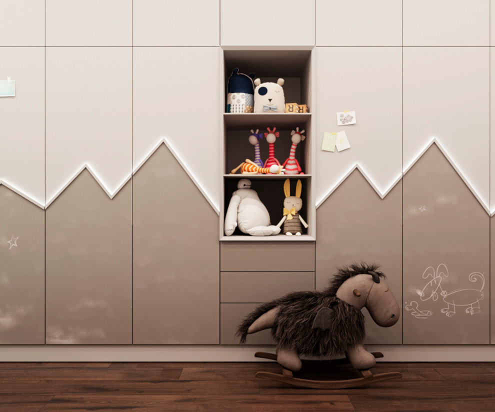 Esempio di una cameretta per neonato scandinava di medie dimensioni con pareti grigie, pavimento in legno massello medio, pavimento marrone, soffitto a volta e carta da parati
