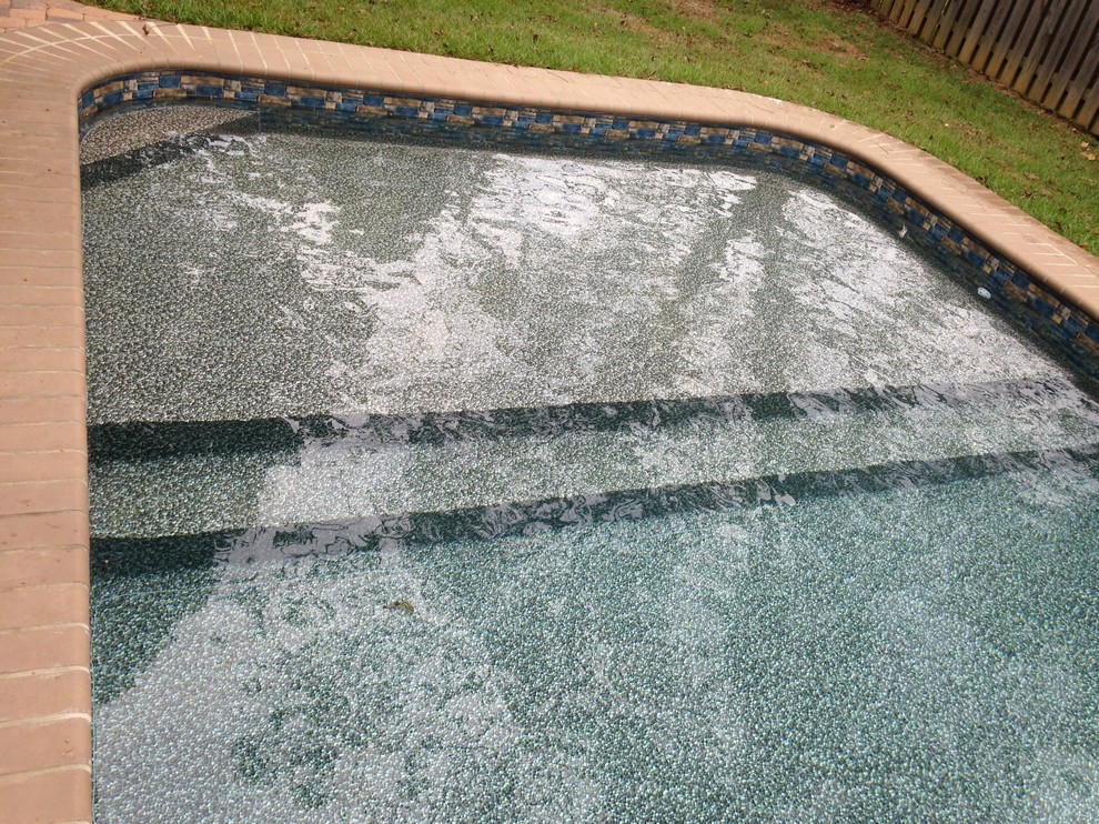 Transitional pool photo in Miami