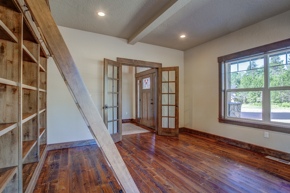 Home design - rustic home design idea in Seattle