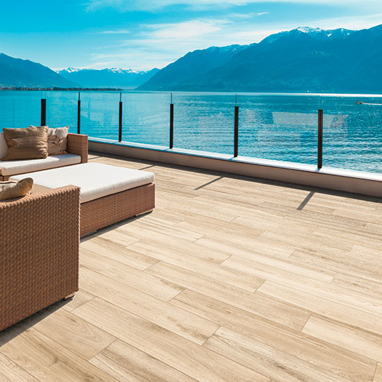 Example of a transitional deck design in Birmingham