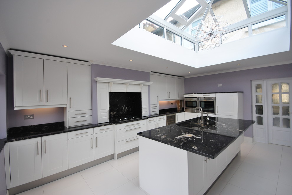 Inspiration for a traditional kitchen in London.