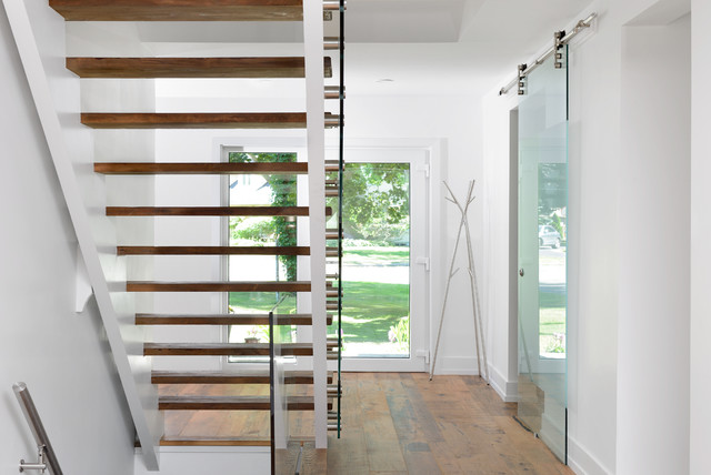 Pinehurst, Etobicoke trendy-trappe