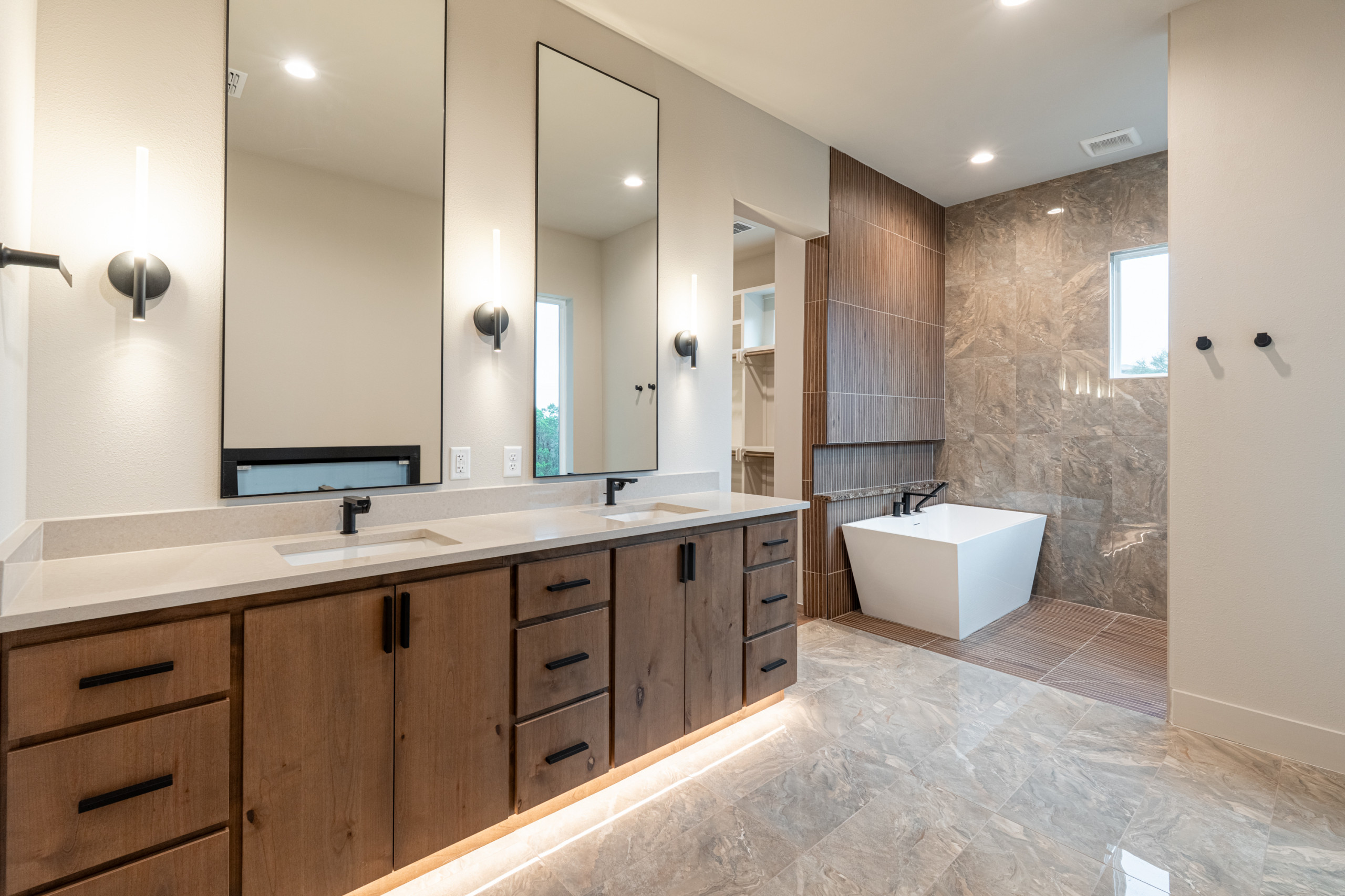 Modern Zen: 2,984 ft², 3 BR/2.5 BA/1 ST home