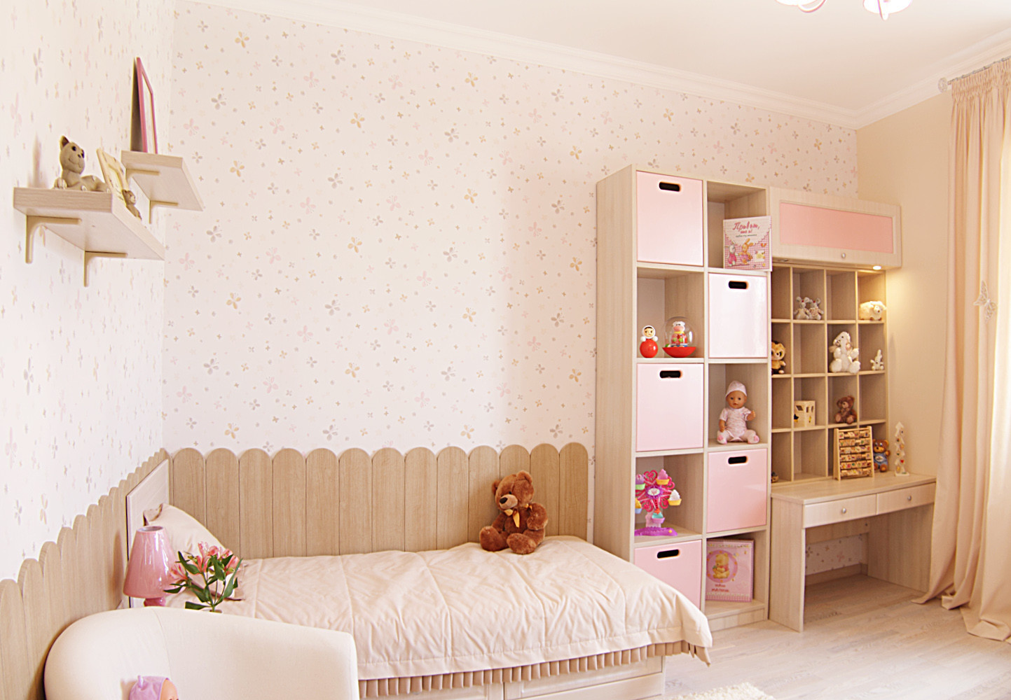 Детская для девочки в розовых оттенках